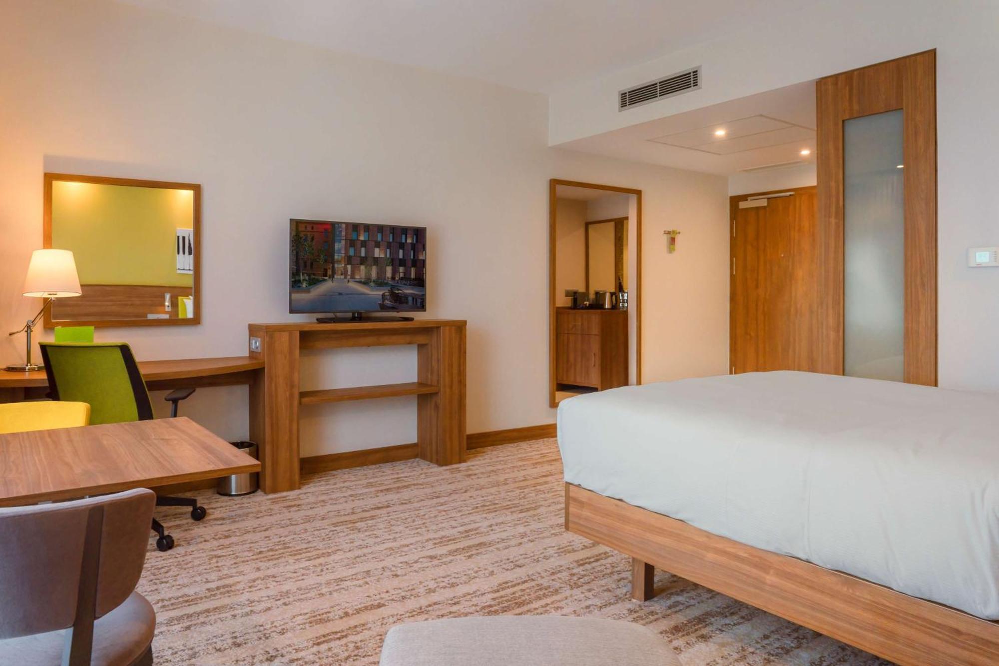 Hampton By Hilton 3*